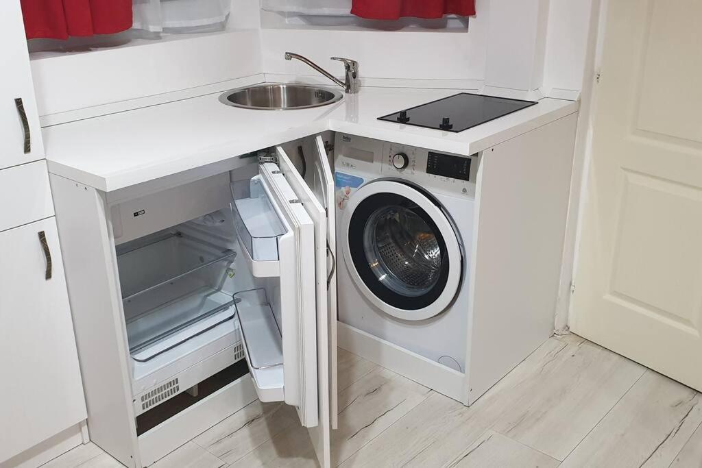 Cozybucharest Studio Luaran gambar